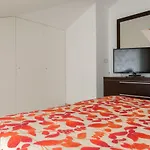 Linden Apartment