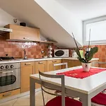 Linden Apartment